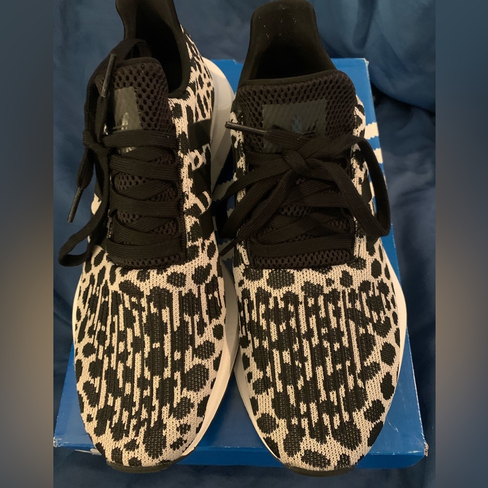 Adidas swift run